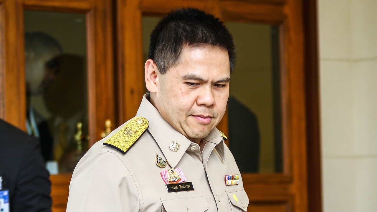ท็อปจบศึกมนัญญา พรรคเล็กดิ้นโละบัตร 2 ใบ ระทึกวันนี้คดีปารีณารุกป่า