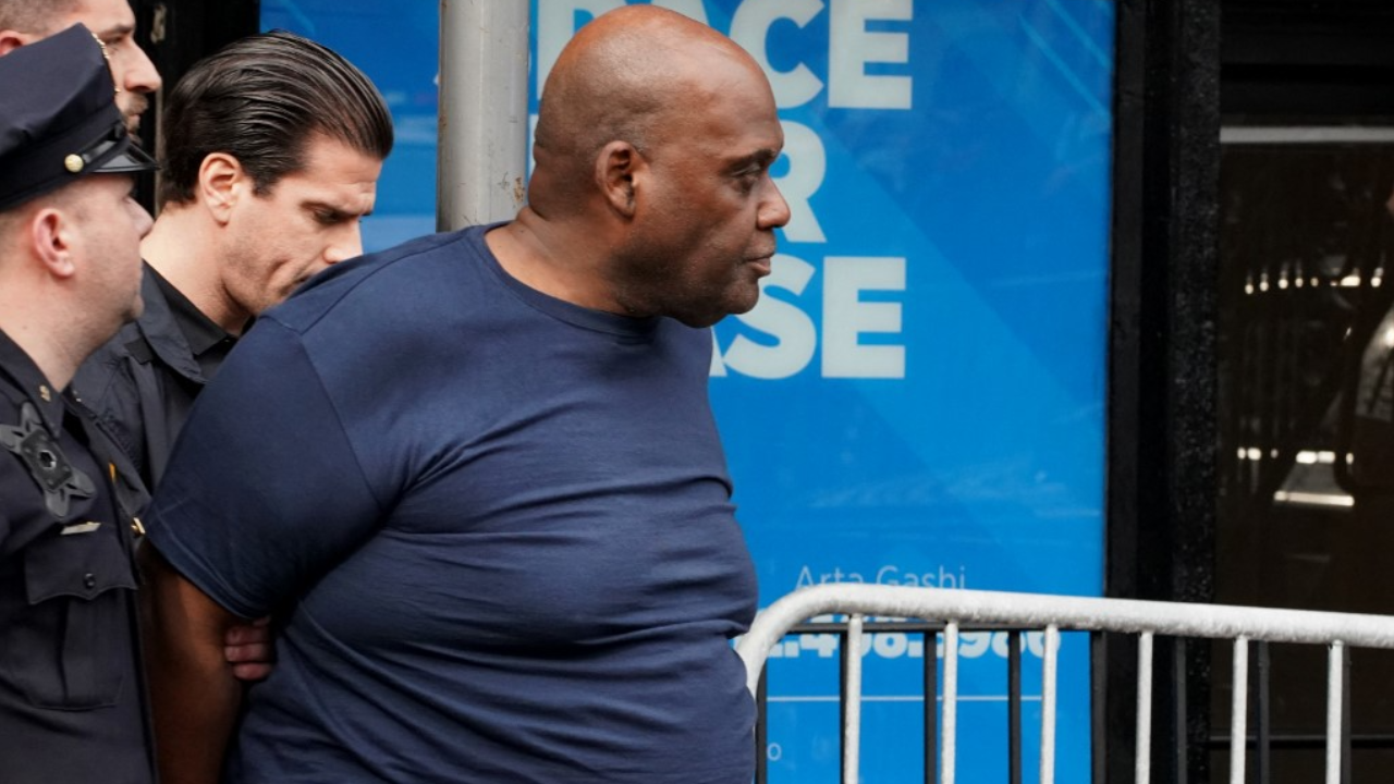 จับได้แล้ว ผู้ต้องสงสัยกราดยิงรถไฟใต้ดินนิวยอร์ก โดนหนักข้อหา "ก่อการร้าย"