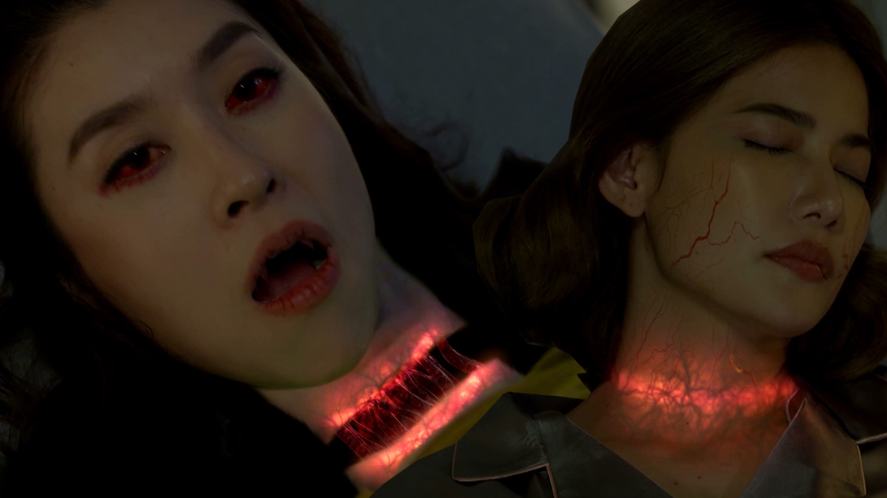 “เชียร์-น้ำหวาน” ถอดหัวหลอน ออกอาละวาดกินไส้รอบกรุง ใน “กระสือลำซิ่ง”