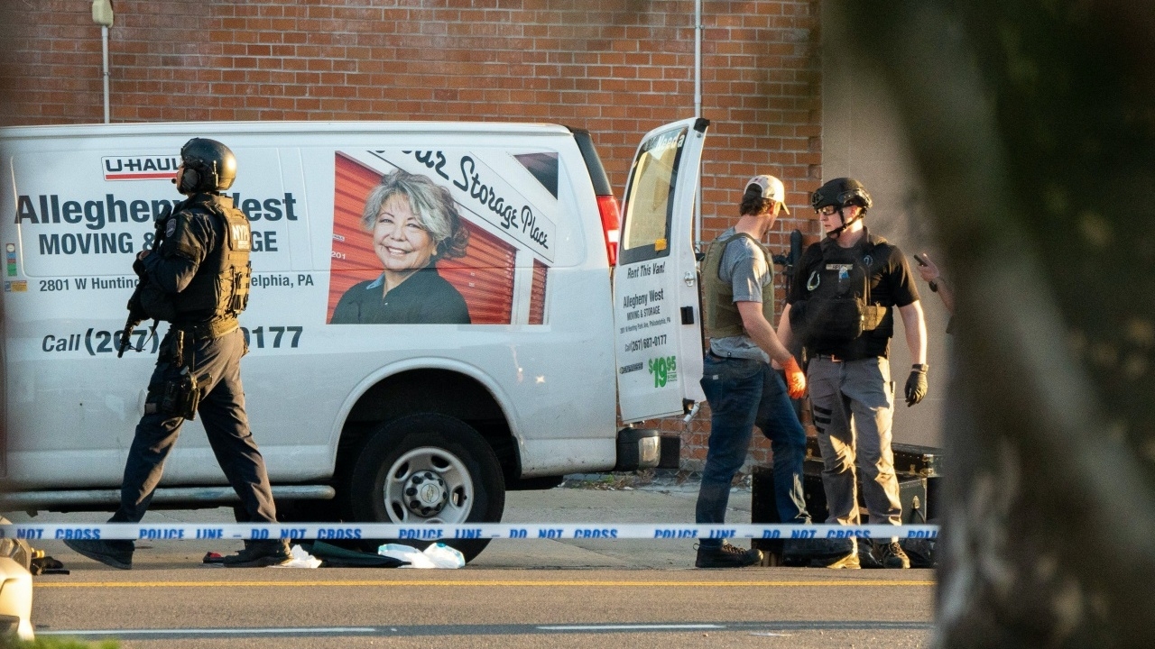 สหรัฐฯ ล่าระทึก คนร้ายกราดยิงรถไฟใต้ดินนิวยอร์ก ระบุผู้ต้องสงสัยแล้ว