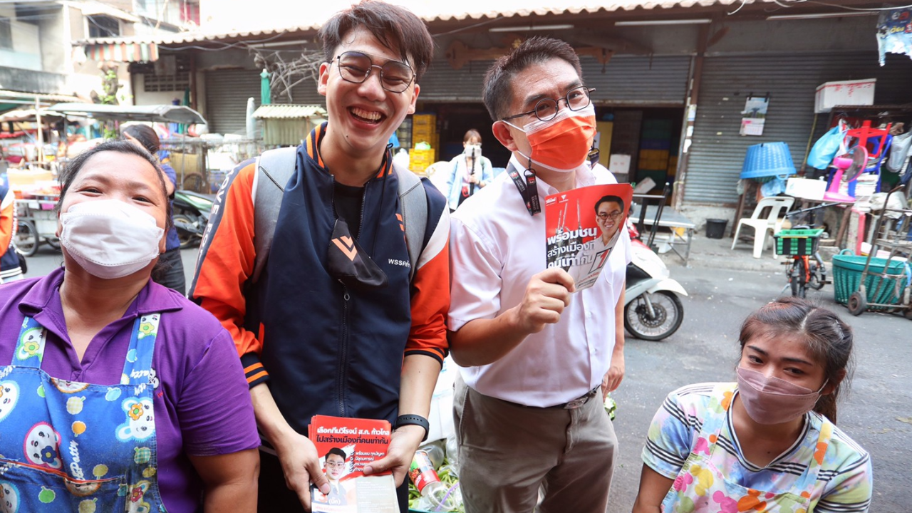 "วิโรจน์" ลุย "มหานาค-นางเลิ้ง" ประกาศแก้ น้ำท่วม-ขนส่ง หากเป็นผู้ว่าฯ