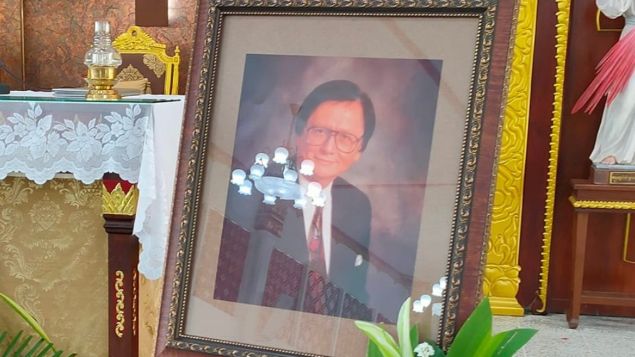 พ่อนักร้องดัง บิลลี่ โอแกน เสียชีวิตแล้ว  