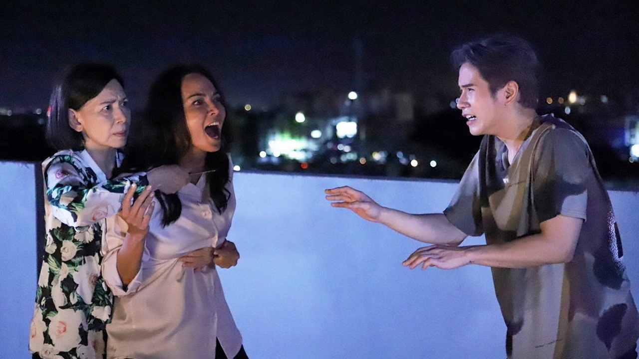 "คริส พีรวัส" โชว์ดราม่าขั้นสุดทำทุกคนน้ำตาแตก ปิดฉาก “สงครามดอกไม้”