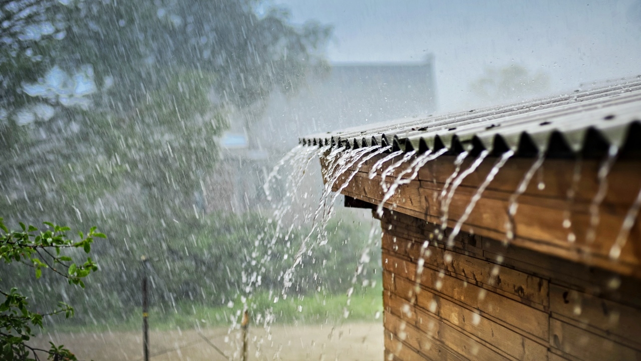 เตือนหลายจังหวัดเตรียมรับมือ "พายุฤดูร้อน" ระวังฝนฟ้าคะนอง ลมกระโชกแรง