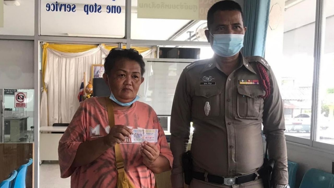 คนบุรีรัมย์ดวงเฮง ผัวละเมอเลขเด็ด เมียหูผึ่งซื้อตาม ถูกหวยรับเงิน 6 ล้าน