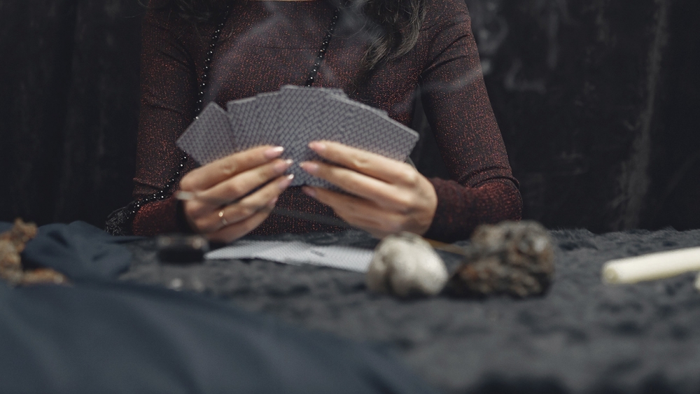 .เปิดดวงหลังสงกรานต์ อ.มงคล ทักเรื่องดี 12 ราศี พร้อมวิธีเสริมบุญให้เฮง.