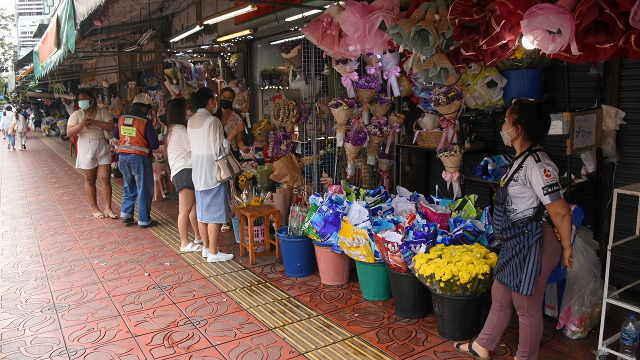 วาเลนไทน์เหงา ดอกกุหลาบแพง ตลาดโอดครวญ ลูกค้าพาซบเซา
