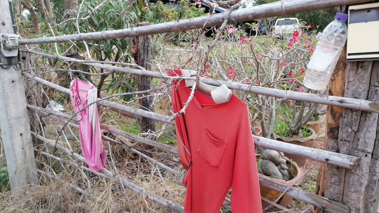 ชาวบ้านใน อ.ภักดีชุมพล ผวา 2 เดือนมีคนตายแล้ว 9 ศพ เชื่อผีแม่ม่ายอาละวาด