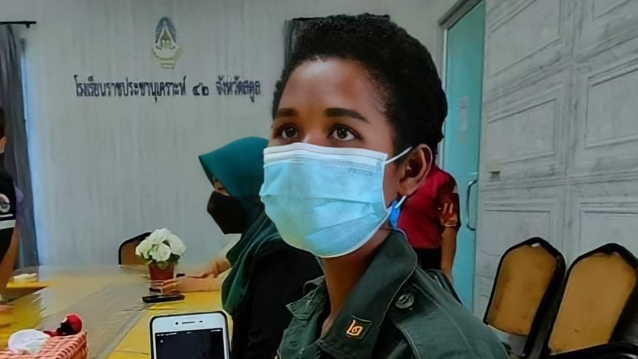 ชื่นชม "น้องบิว" สาวน้อยคนเก่งชนเผ่ามานิ สอบติดคณะพยาบาลศาสตร์ฯ