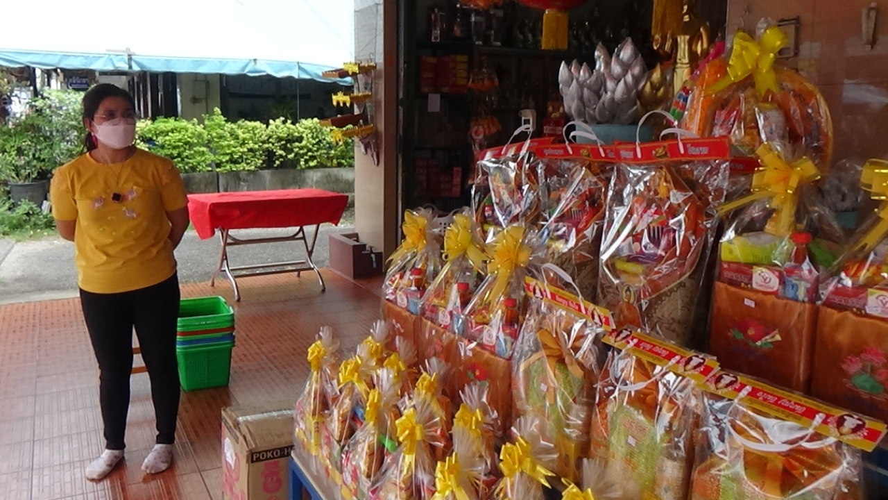มาฆบูชาปีนี้ สังฆทานขายไม่ออก คนไทยประหยัด ซื้อของไปห่อเอง