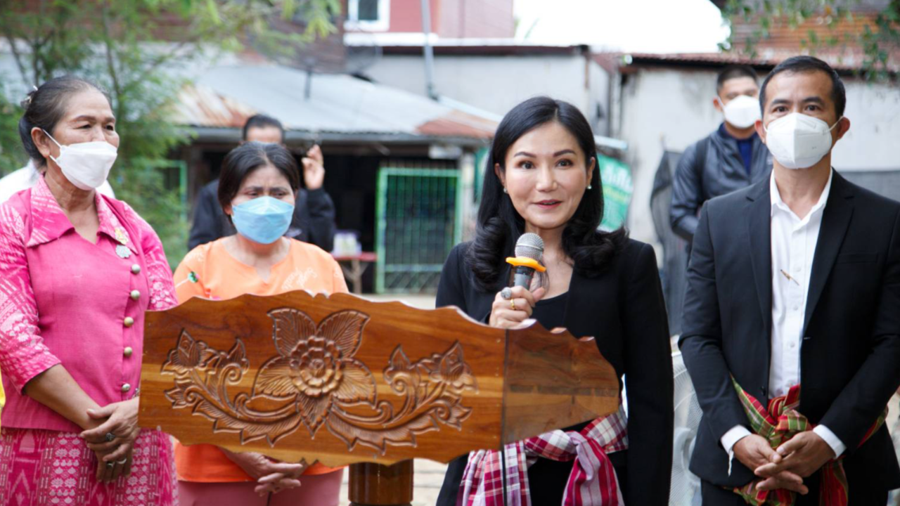 “ธรรมนัส” ควง “นฤมล” ลงขอนแก่น บอกตั้งใจให้ประชาชนอยู่ดีกินดี ไม่มีขายฝัน