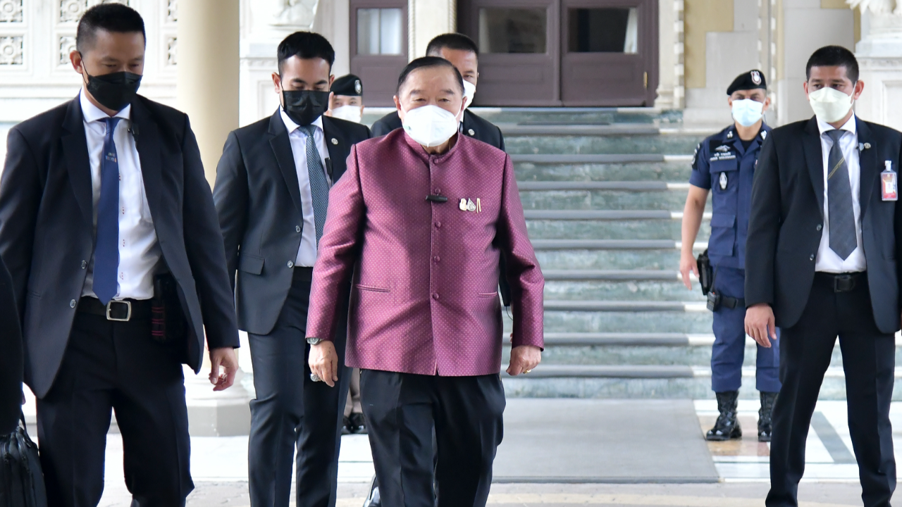 “บิ๊กป้อม” ไม่สน ส.ส.พลังประชารัฐ ย้ายซบพรรคไหน ขอแค่ค้ำรัฐบาล พอ