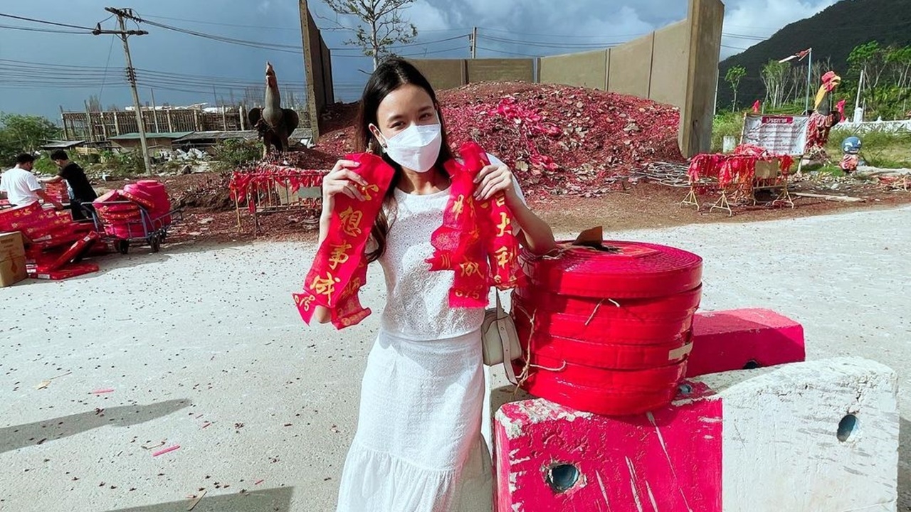 งวดนี้ต้องมา เบนซ์ ปุณยาพร บอกหมดไม่มีกั๊ก เผยเลขหางประทัดชัดๆ ไม่ต้องซูม