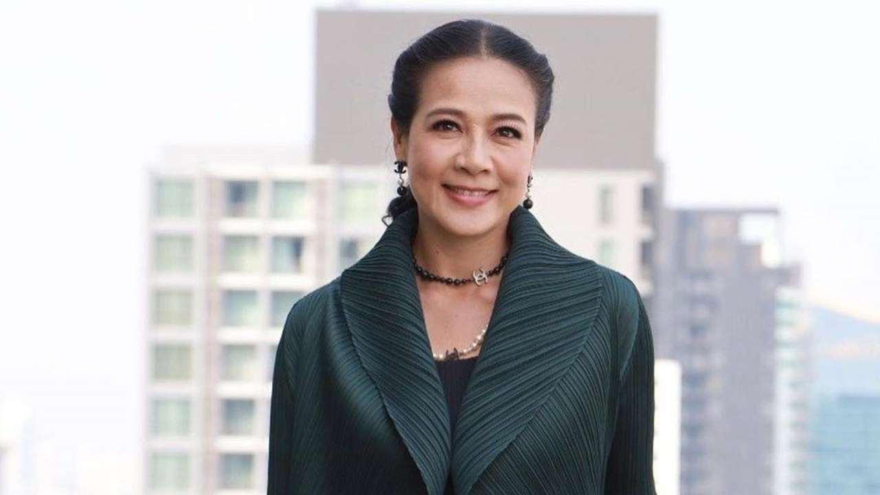 กบ ปภัสรา แจ้งข่าวติดโควิด มีอาการเจ็บคอ ไอเล็กน้อย เข้ารักษาตัวแล้ว