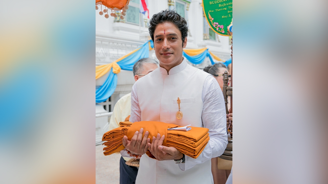 “กากัน มาลิค” พระเอกหนังพระพุทธเจ้า เตรียมบวชเมืองไทย “วัดธาตุทอง”