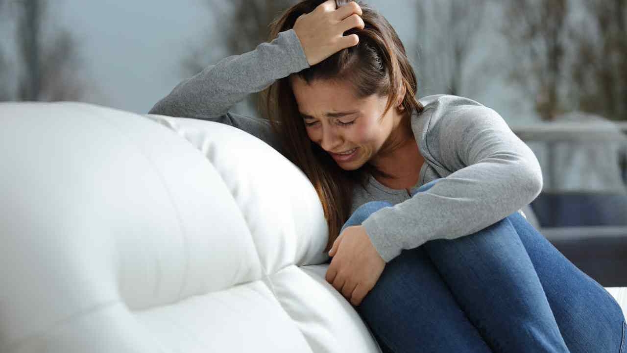 50 แคปชั่นเศร้า 2565/2022 อ่านแล้วชวนน้อยใจ