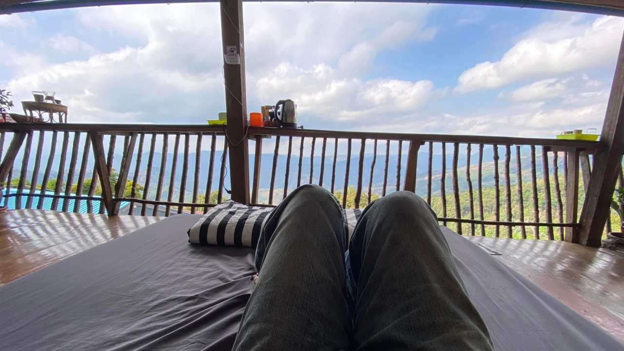 น้องพิธีกรดัง เสียความรู้สึก โฮมสเตย์ดอยสกาดไล่เปลี่ยนห้อง ยกให้ลูกค้าอื่นแทน