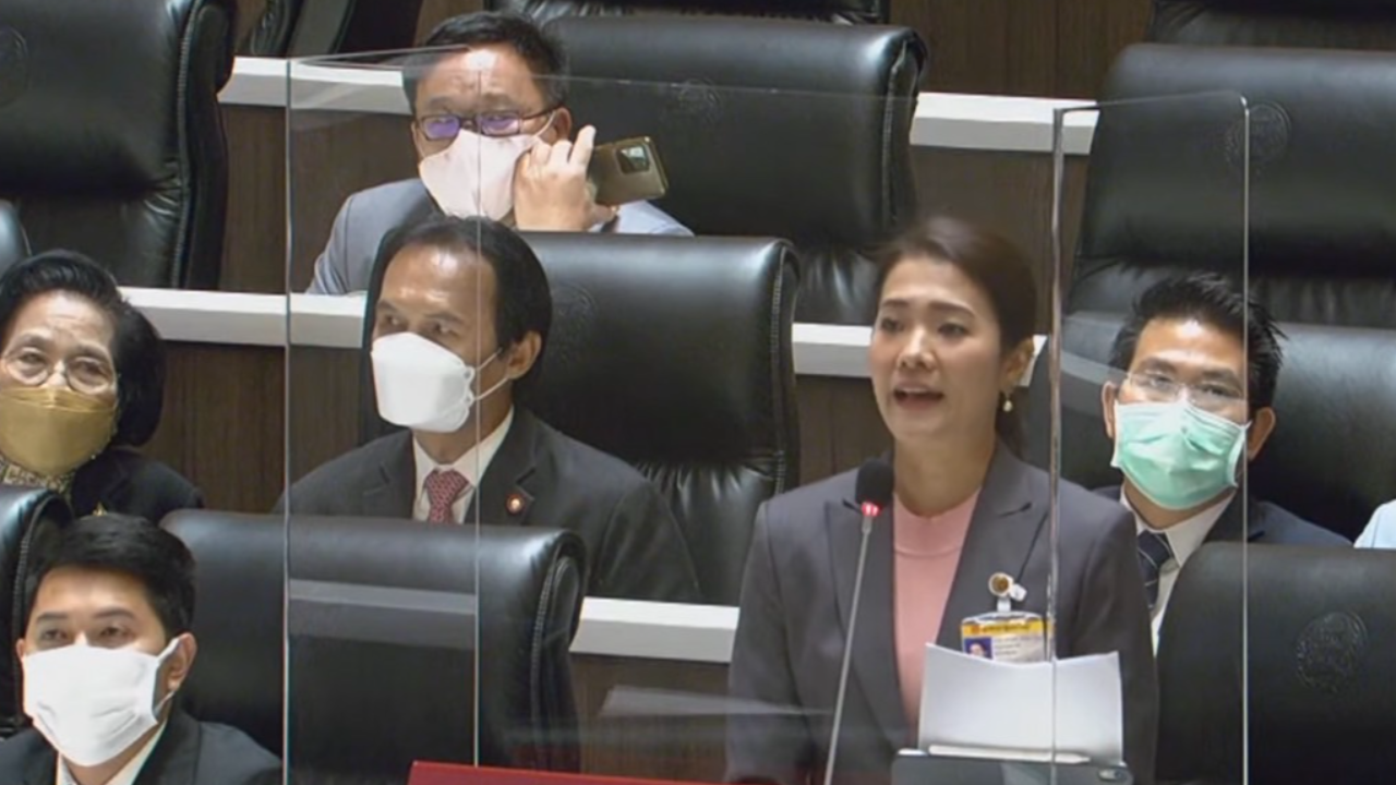 "ธีรรัตน์" จี้ "บิ๊กตู่" ลาออกจากตำแหน่ง อัด เป็นต้นเหตุความเสียหายทั้งหมดของไทย