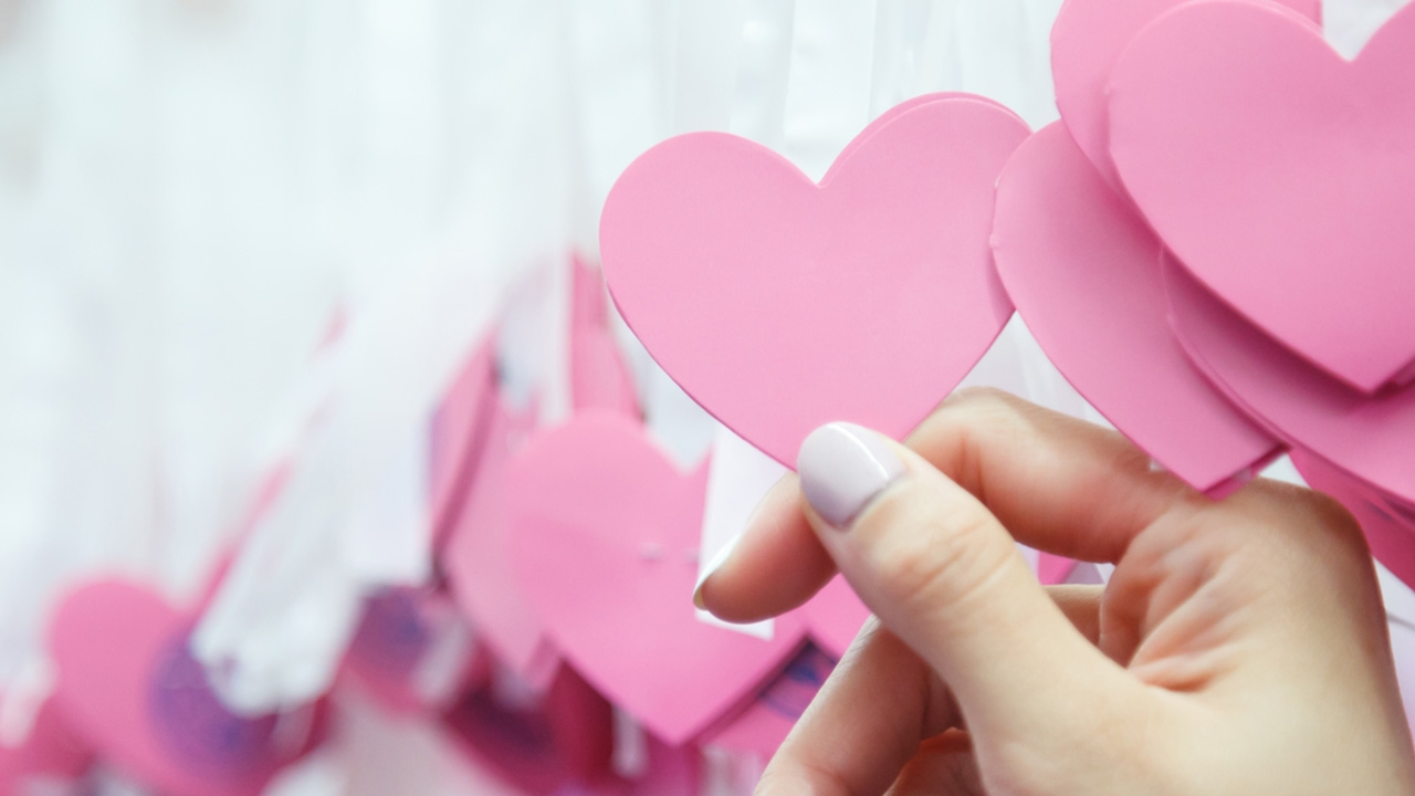 ดูดวงความรัก 5 ราศี เตรียมสละโสดวาเลนไทน์นี้