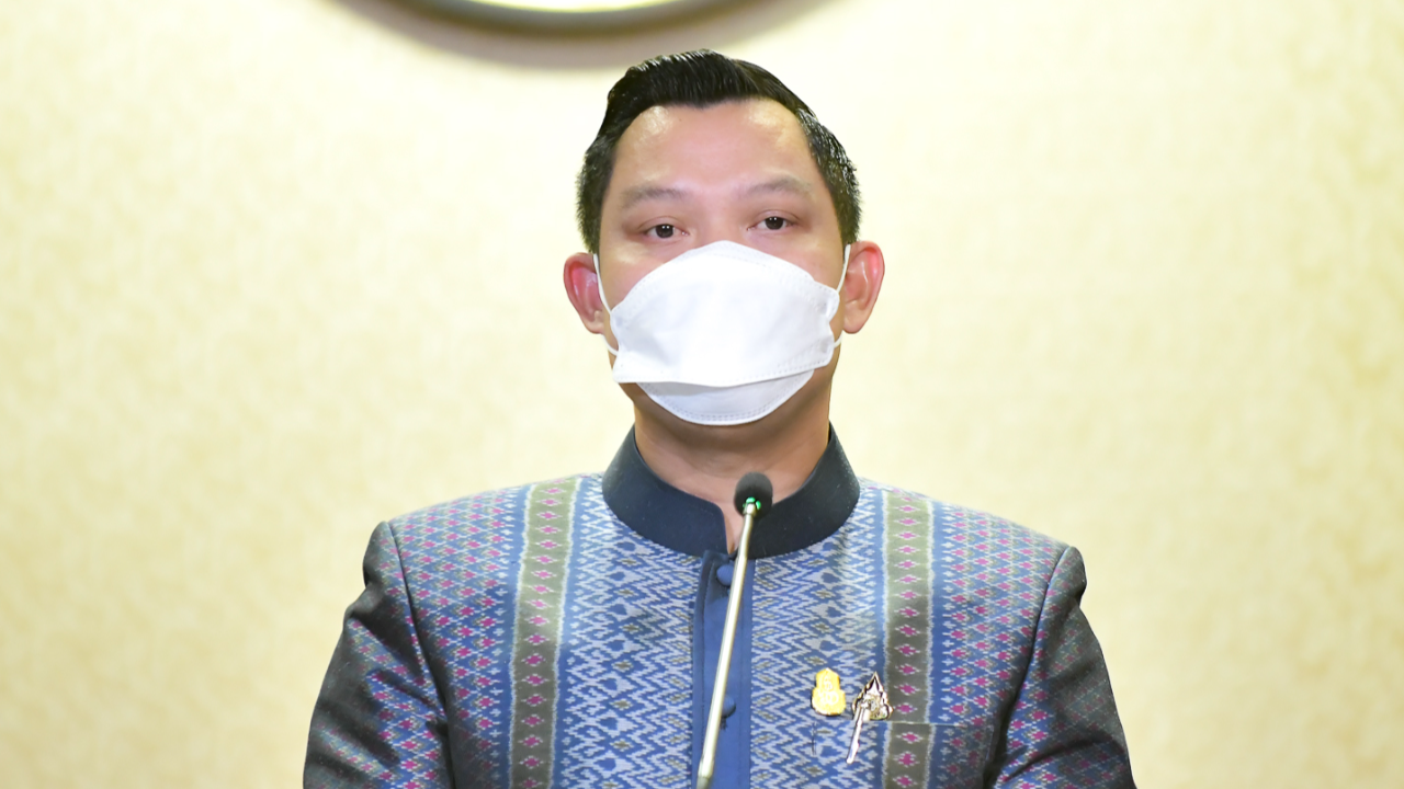 “ธนกร” ท้าเพื่อไทย-ไทยสร้างไทย ประกาศนโยบายยกเลิกบัตรคนจน-คนละครึ่ง