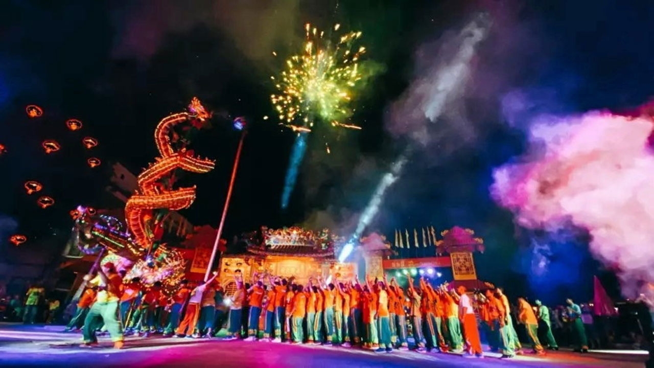 106 ปี “ตรุษจีน” ปากน้ำโพ สืบสานประเพณียุค “โควิด”