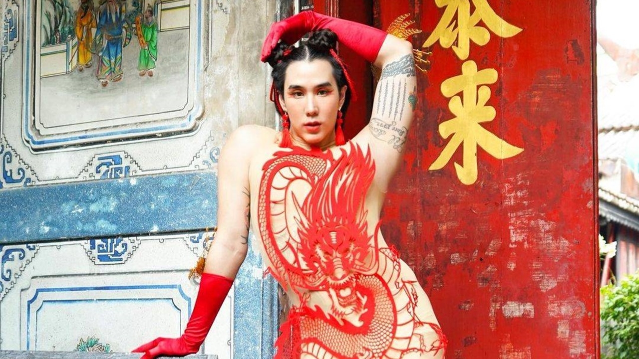 เขื่อน ภัทรดนัย แปลงโฉมรับตรุษจีน ชุดนี้อาหมวยแซ่บไฟลุกมาก (คลิป)