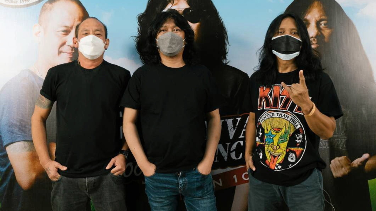 “เสก โลโซ” ร้องเพลง “คืนจันทร์” ไว้อาลัย “แตงโม นิดา” กลางคอนเสิร์ต