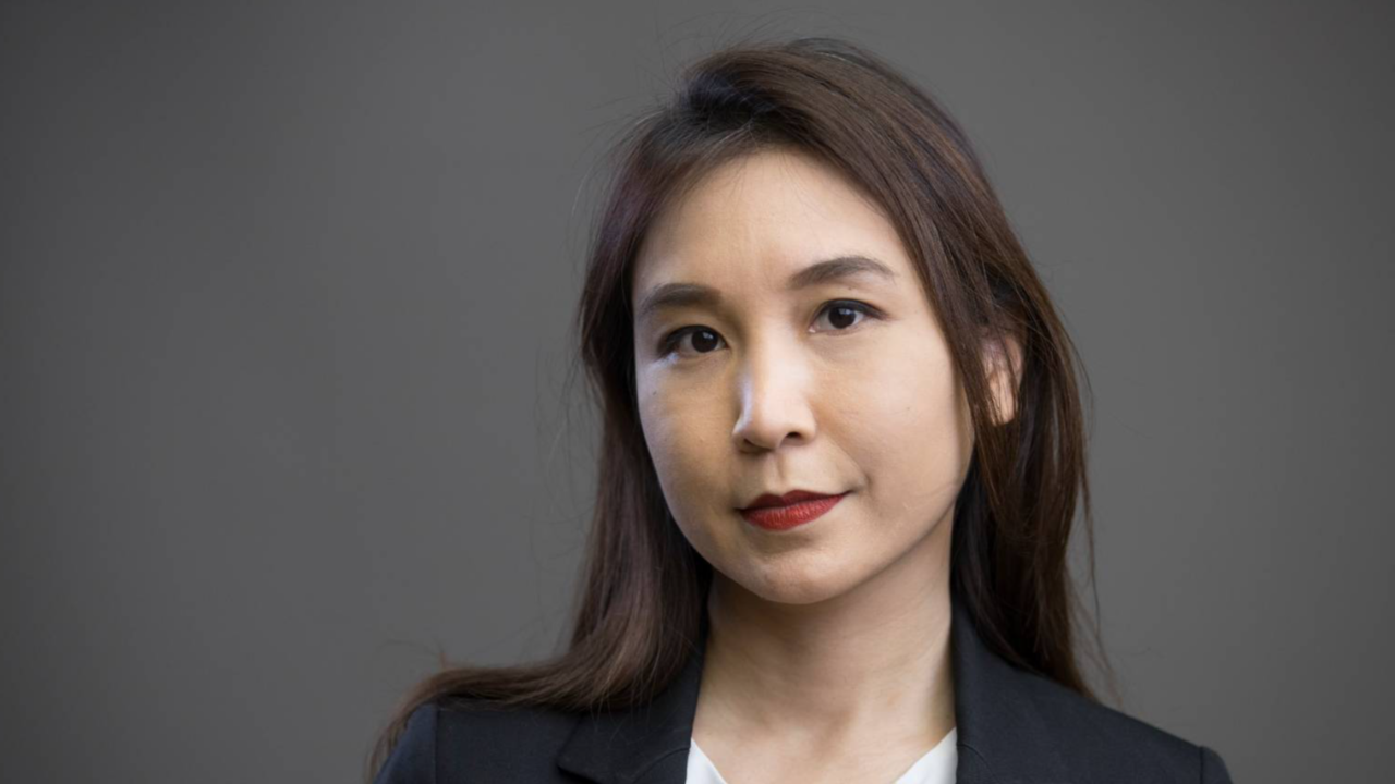 รองหัวหน้าพรรคก้าวไกล อัดรัฐ ตรึงราคาน้ำมันด้วย 2 มาตรการ ไม่ใช่ทางออกตลอดรอดฝั่ง