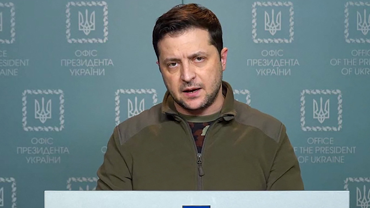 ประธานาธิบดียูเครนเดือดจัดฉะ นาโต หงอรัสเซีย (คลิป)