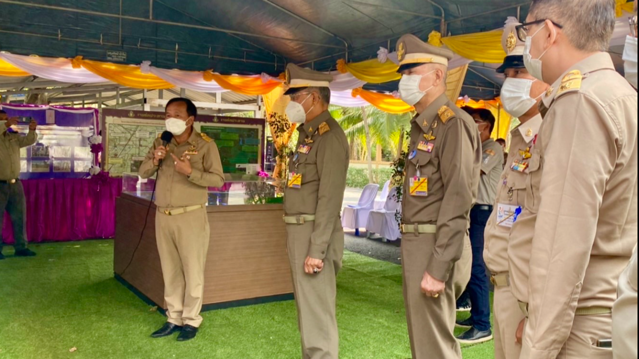 "องคมนตรี" ลงพื้นที่เพชรบุรี ติดตามโครงการฯ ป้องกันภัยแล้ง-น้ำท่วม