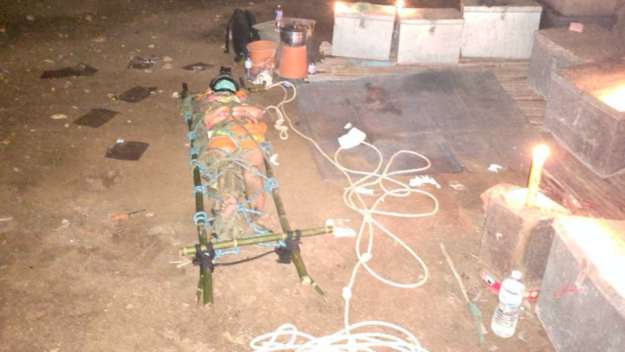 ช่วยระทึกพระหนุ่ม ตกปล่องถ้ำ ขณะไต่บันไดลิงไปนั่งวิปัสสนา 