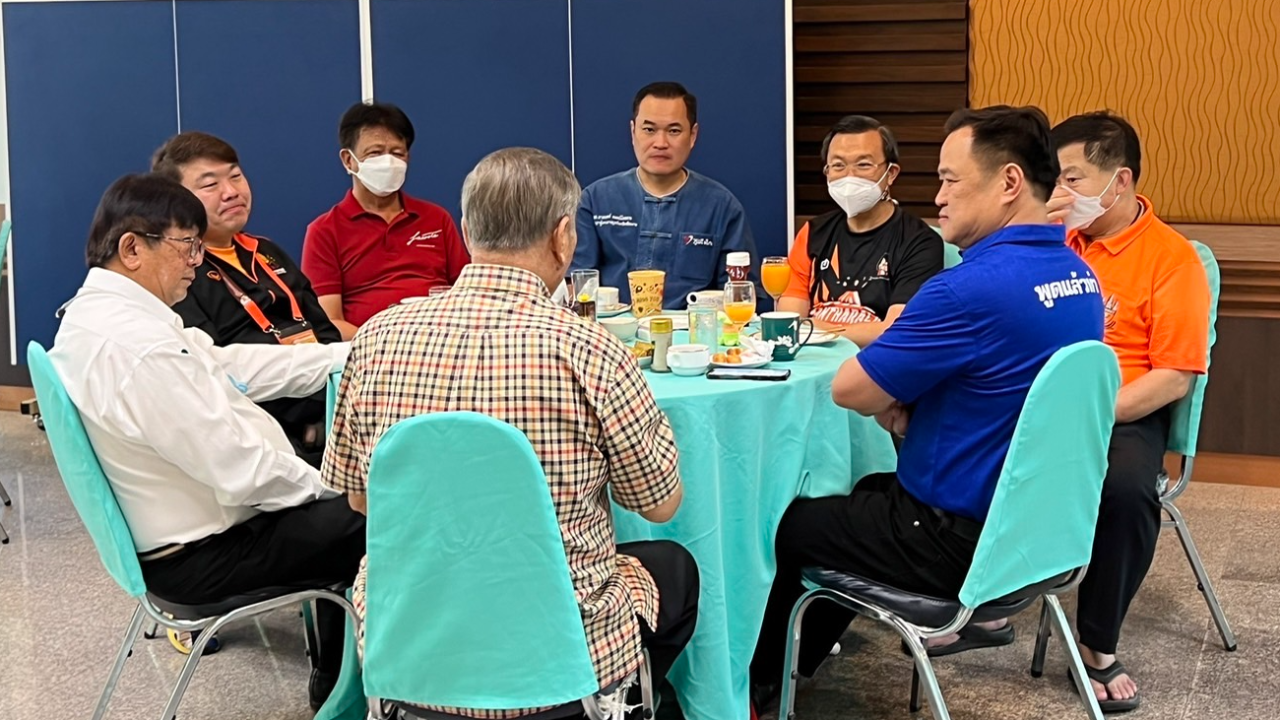 "อนุทิน" หารือ "ส.ส.พื้นที่-บิ๊กท้องถิ่น" หวังเหมายกเข่ง ส.ส.ศรีสะเกษ