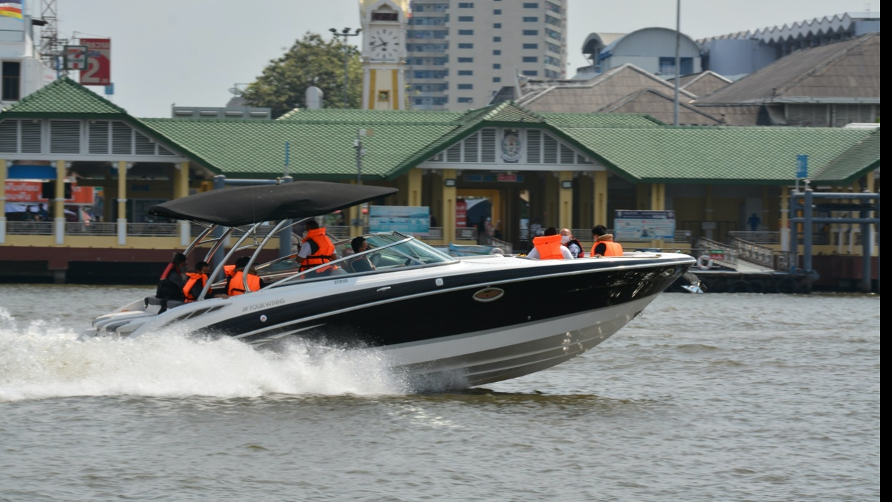 ตร.เดินหน้าหาหลักฐานคดีแตงโม ใช้เครื่องสแกนหาขวด-แก้วไวน์ ถูกโยนทิ้ง 