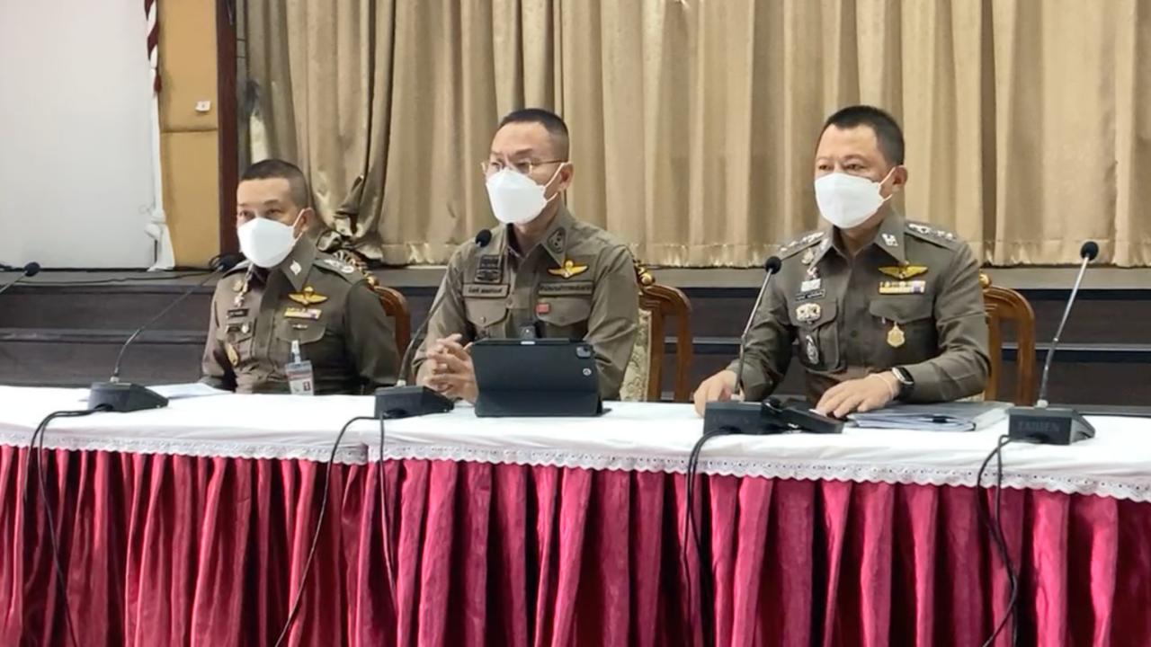 แถลงคดี "แตงโม" นำ "จ๊อบ" ค้นบ้าน หาคำตอบเรื่องเหล้า