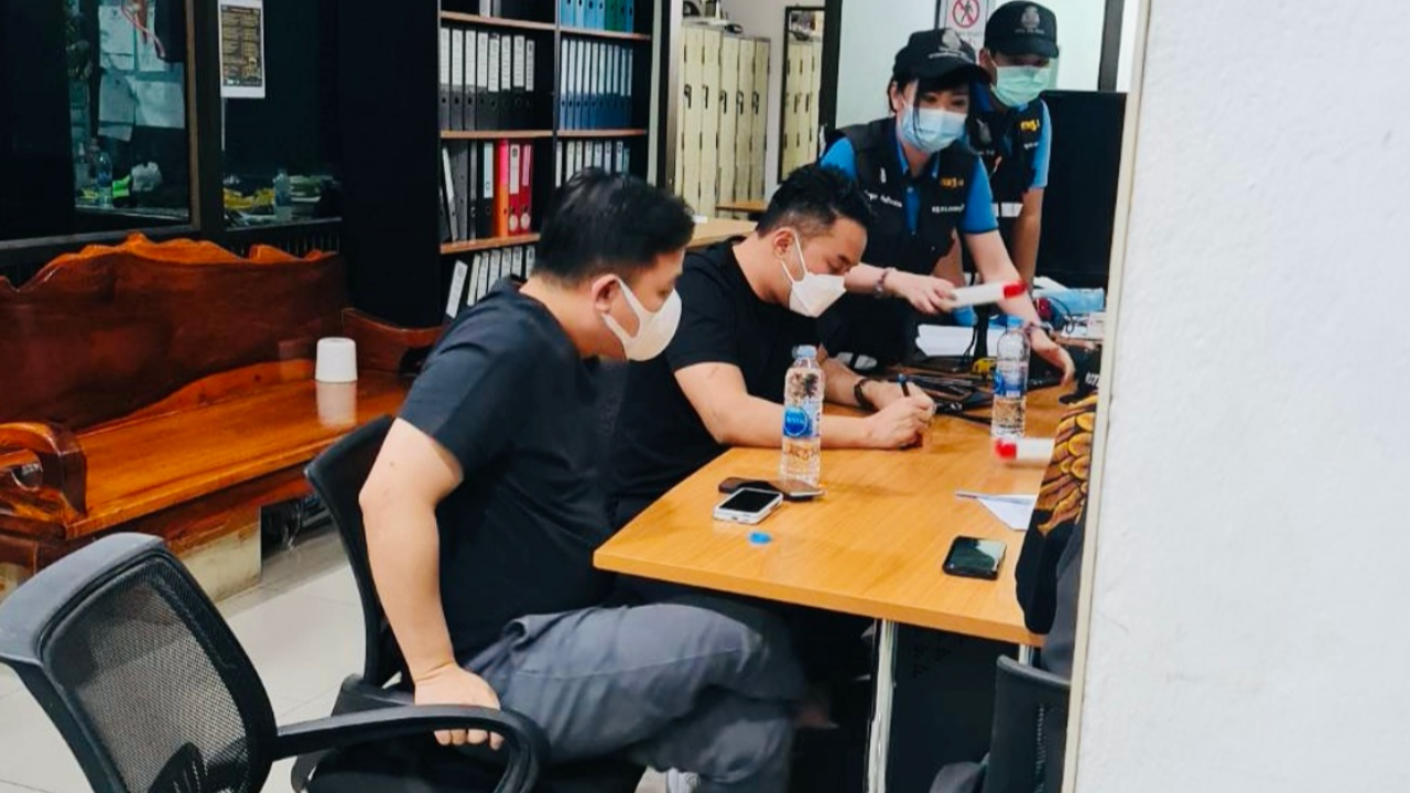 ลือ "ไฮโซปอ-โรเบิร์ต" เตรียมบวชให้ "แตงโม" วัดดังขอตรวจสอบบวชได้หรือไม่