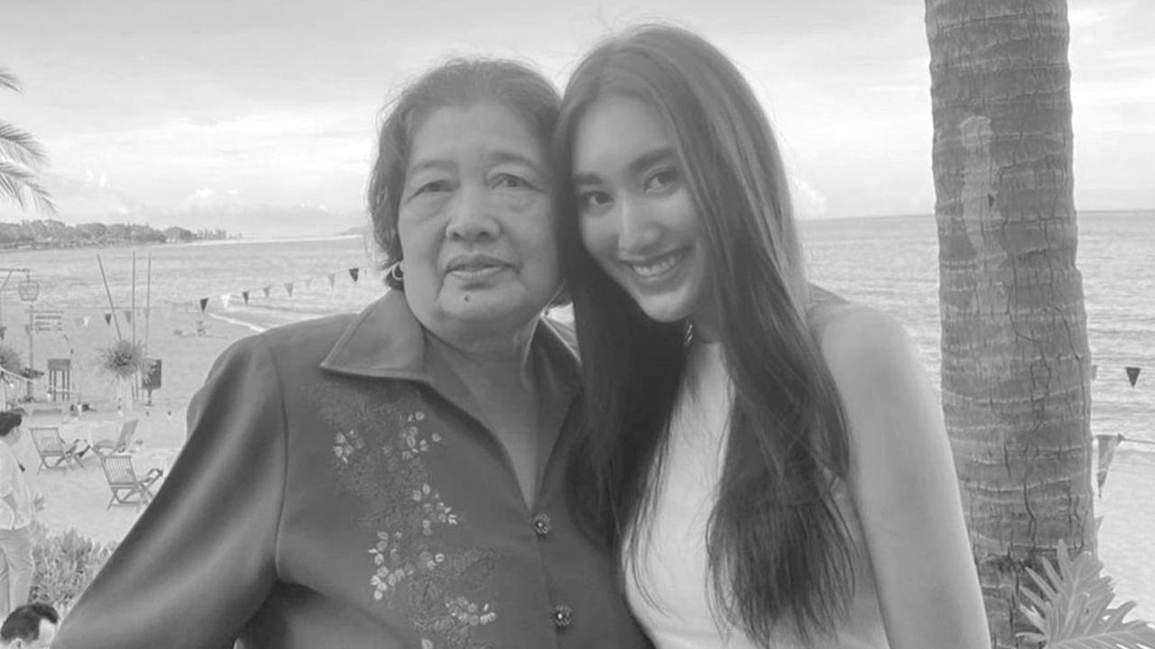 เบส รักษ์วนีย์ สุดเศร้า คุณยายเสียชีวิตระหว่างไปรักษาตัวหลังติดโควิด (คลิป)