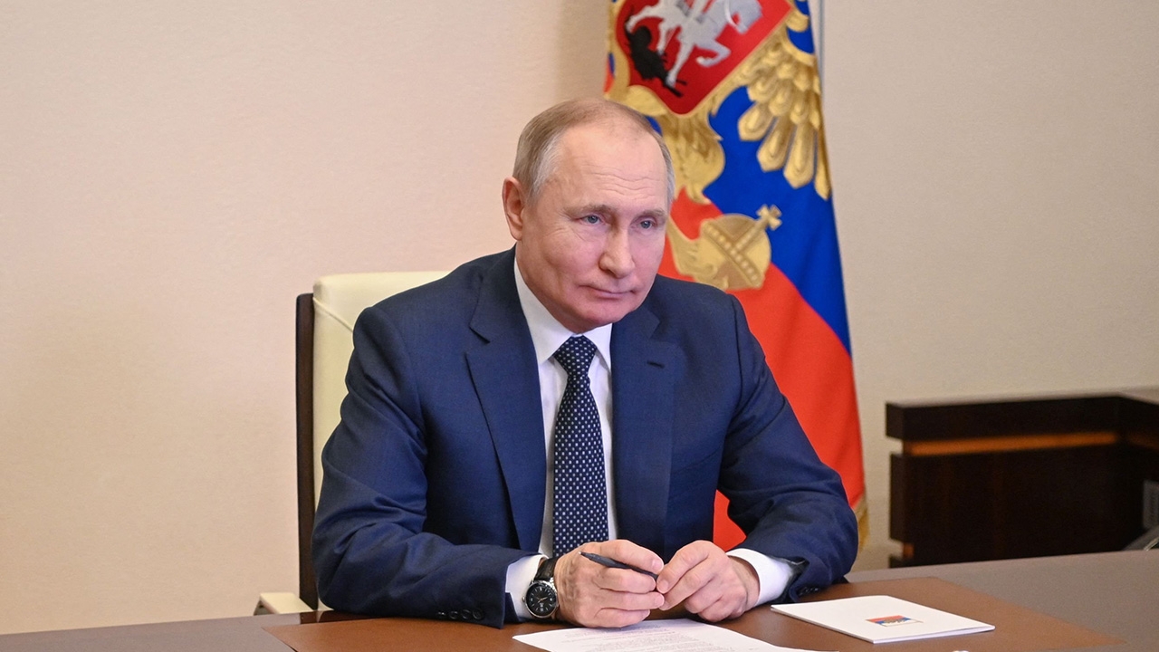 รัสเซียขู่ตอบโต้ ปิดท่อก๊าซส่งยุโรป หวั่น “นํ้ามันดิบ” พุ่ง 300 ดอลลาร์ต่อบาร์เรล