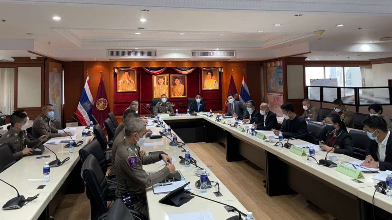 "บิ๊กหลวง" จับมือ กรมอาชีวะ สร้างนวัตกรรมใหม่ คิดเครื่องมือระงับเหตุ