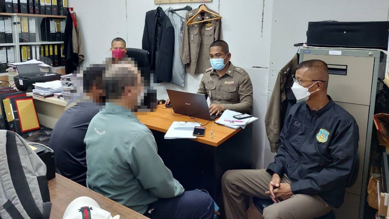 ตร.แจ้งข้อหาคนขับรถเมล์สาย 82 หลังทับคนข้ามถนนตายคาทางม้าลายแยกบางลำพู