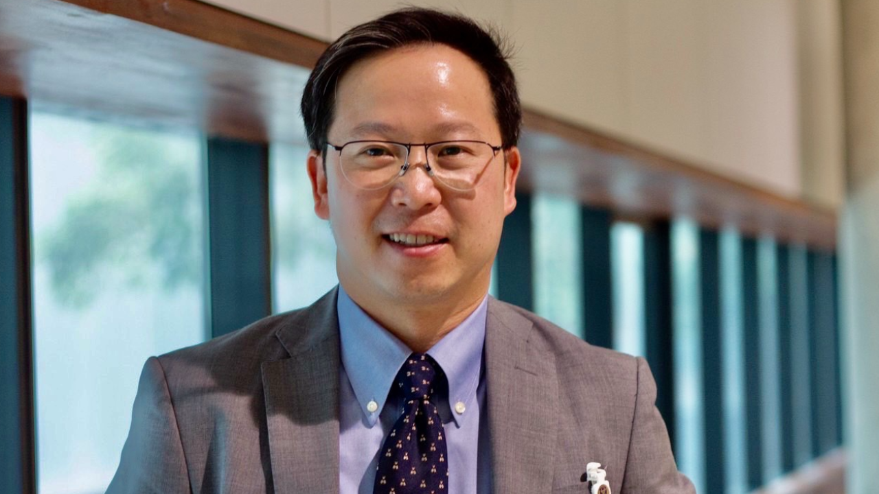 เพื่อไทย ห่วง “บิ๊กตู่” ไม่เข้าใจสถานการณ์เศรษฐกิจ แนะ ลดภาษีน้ำมันลงอีก