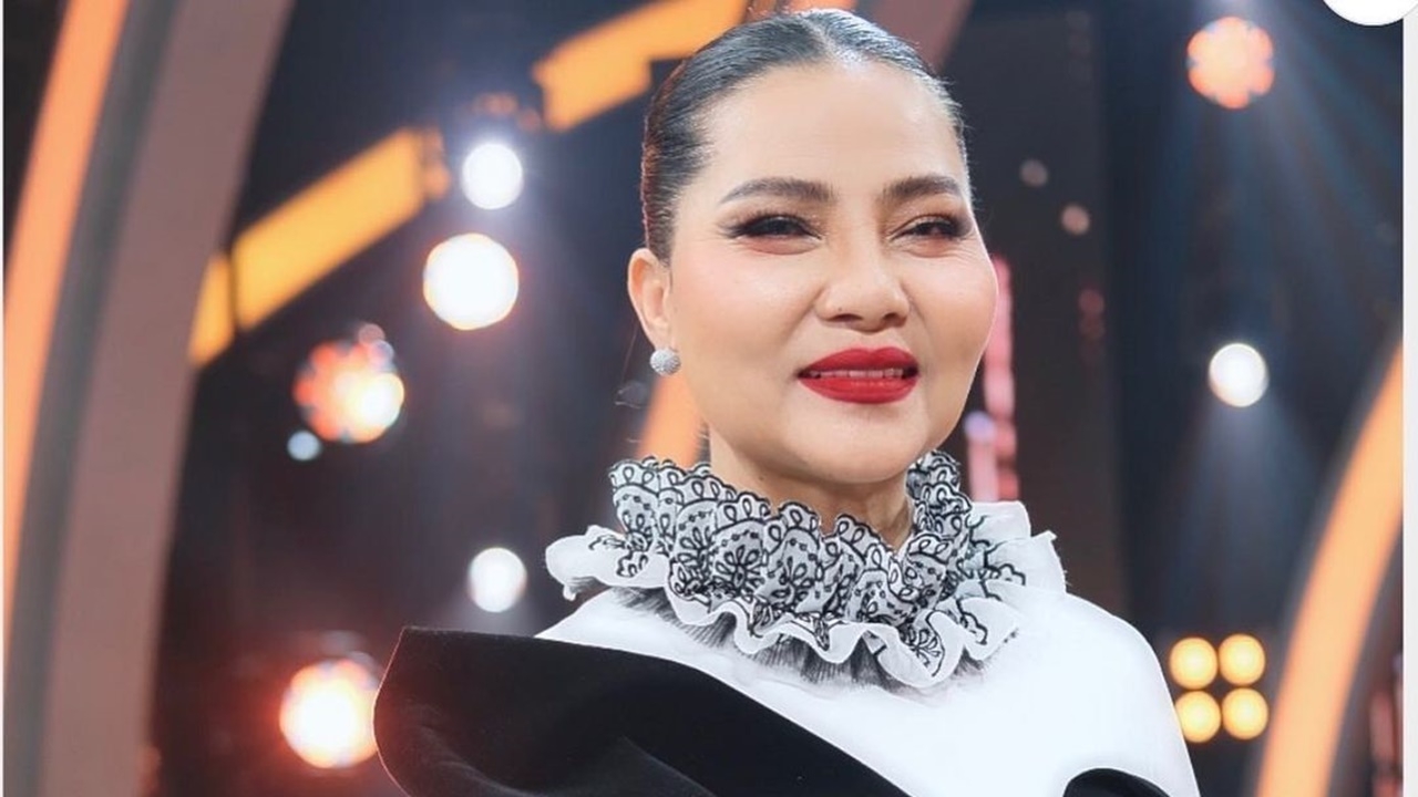 หลังถูกรางวัลใหญ่ สุนารี แชร์ภาพจุดกำยานไหว้พระพิฆเนศ ขอให้โชคดีมีลาภ