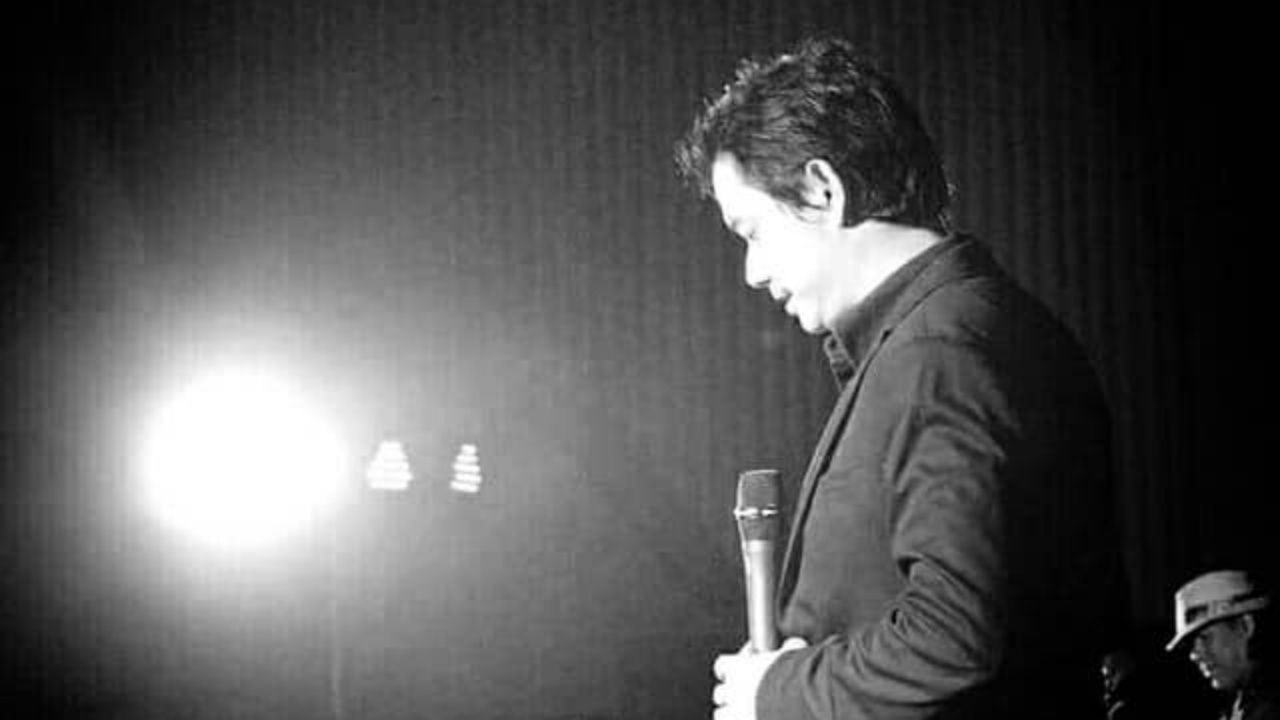 อาลัย "โค้ชเดี่ยว" กูรูสตาร์ตอัพ หลังเบนซ์ป้ายแดง ชนท่อระบายน้ำ เสียชีวิต