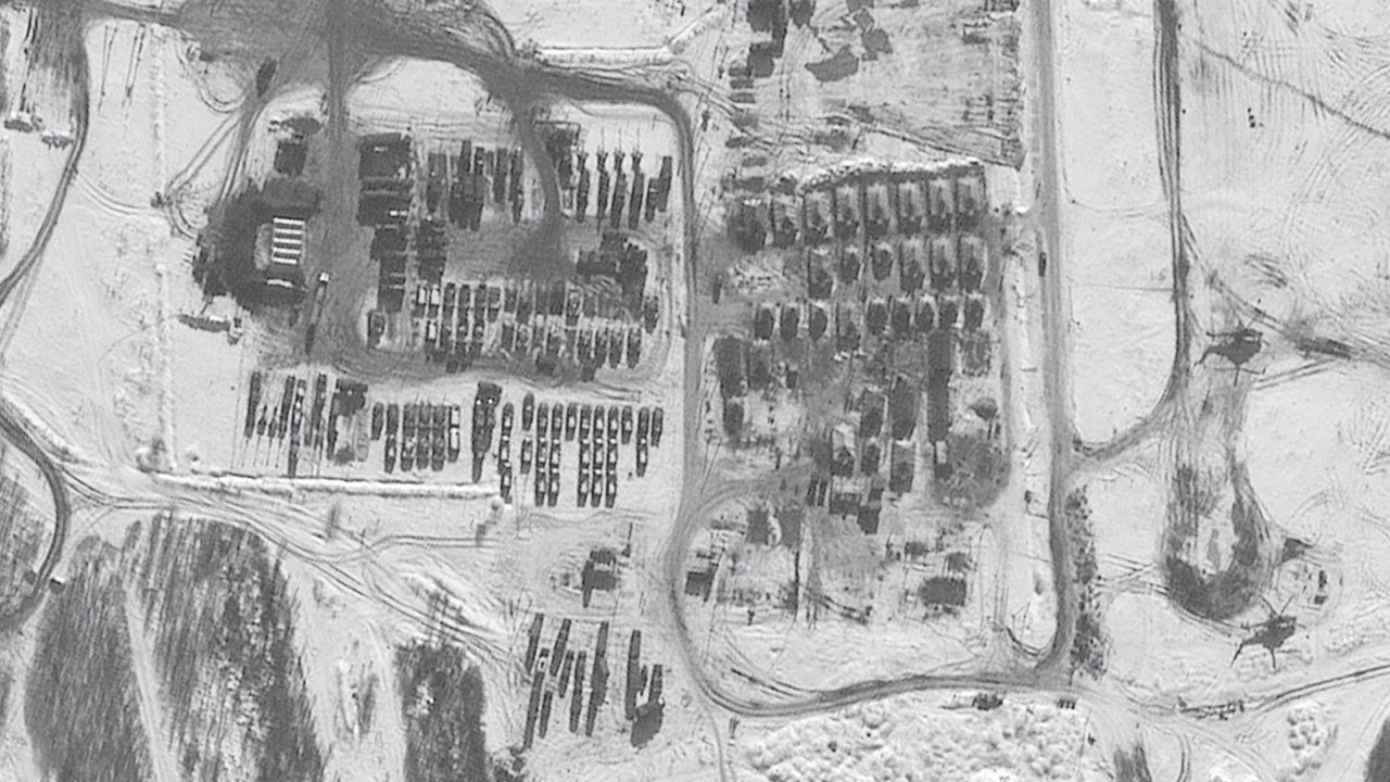 ตะลึง ภาพชุดใหม่ รัสเซียเสริมทัพทั่วชายแดน ไบเดนย้ำ ปูตินมีแผนบุกยูเครน