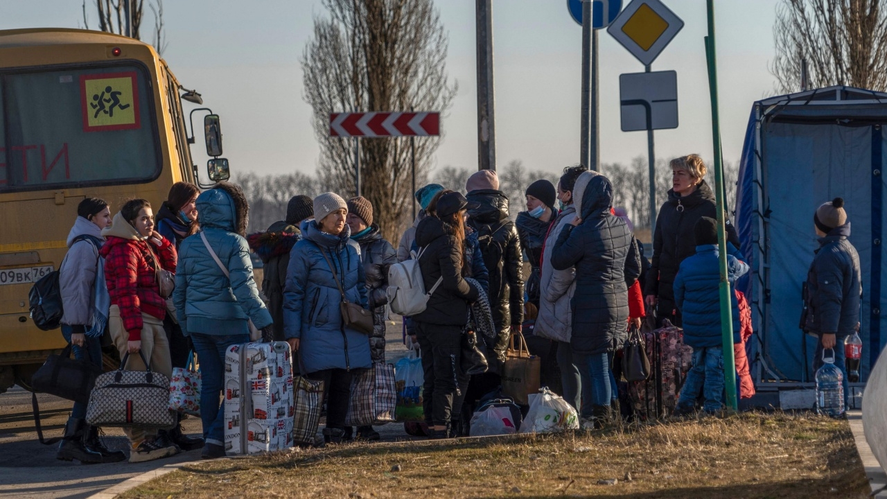 'ยูเครน' ร้องเจรจา 'ปูติน' รัสเซียอ้าแขนรับผู้อพยพจากดอนบัส