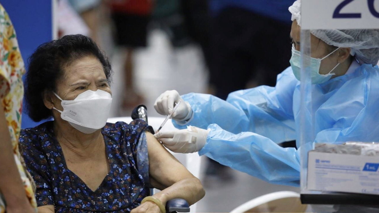 ยอดวัคซีนสะสมล่าสุดทะลุ 123 ล้านโดส วานนี้ฉีดเพิ่มไปอีก 3.8 แสนโดส