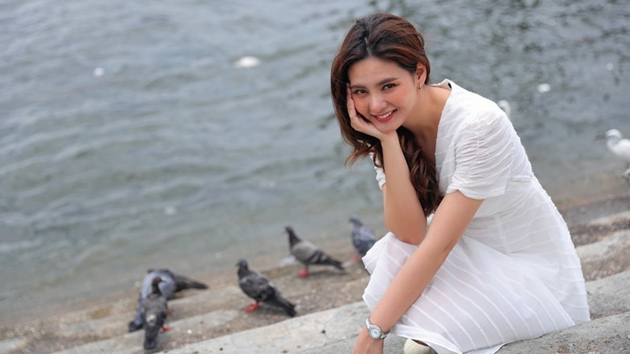 ฟรีสไตล์เดย์ “มิ้นท์-พรทิวา” นางเอกละคร “สายเปล” พาทัวร์มู-กินเพลิน-เดินช็อป