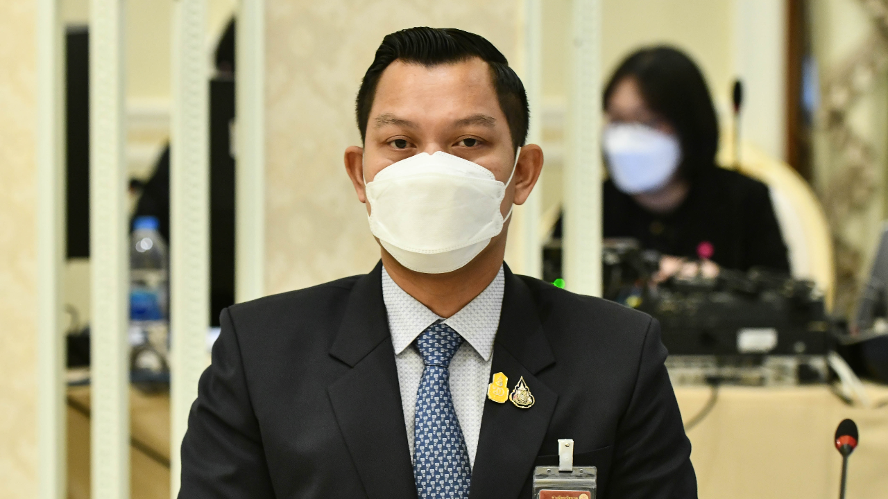 ธนกร ป้องนายกฯ ไม่เคยพูด 4 เดือนคนจนหมดประเทศ ท้า เสรีพิศุทธ์ ไปย้อนดูได้