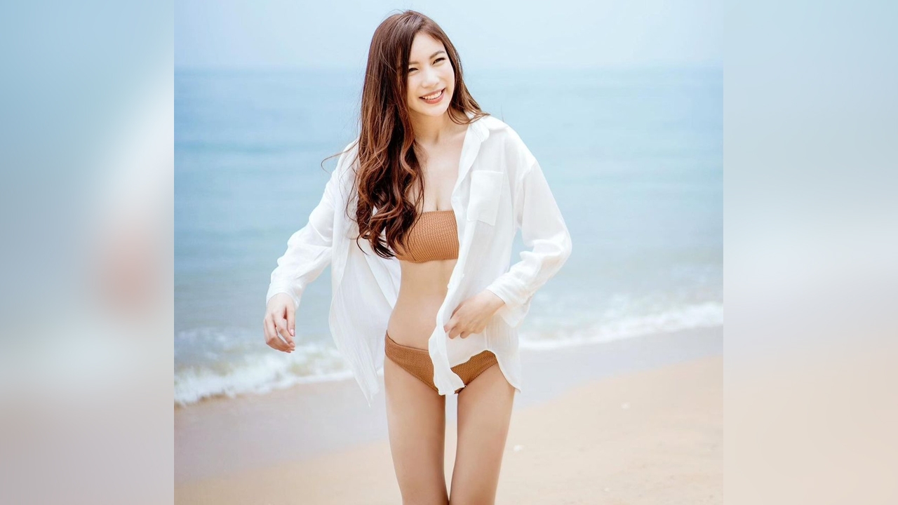 มุก วรนิษฐ์ แจกความสดใสในชุดบิกินีตัวจิ๋ว อวดหุ่นสวยแซ่บทำใจละลาย