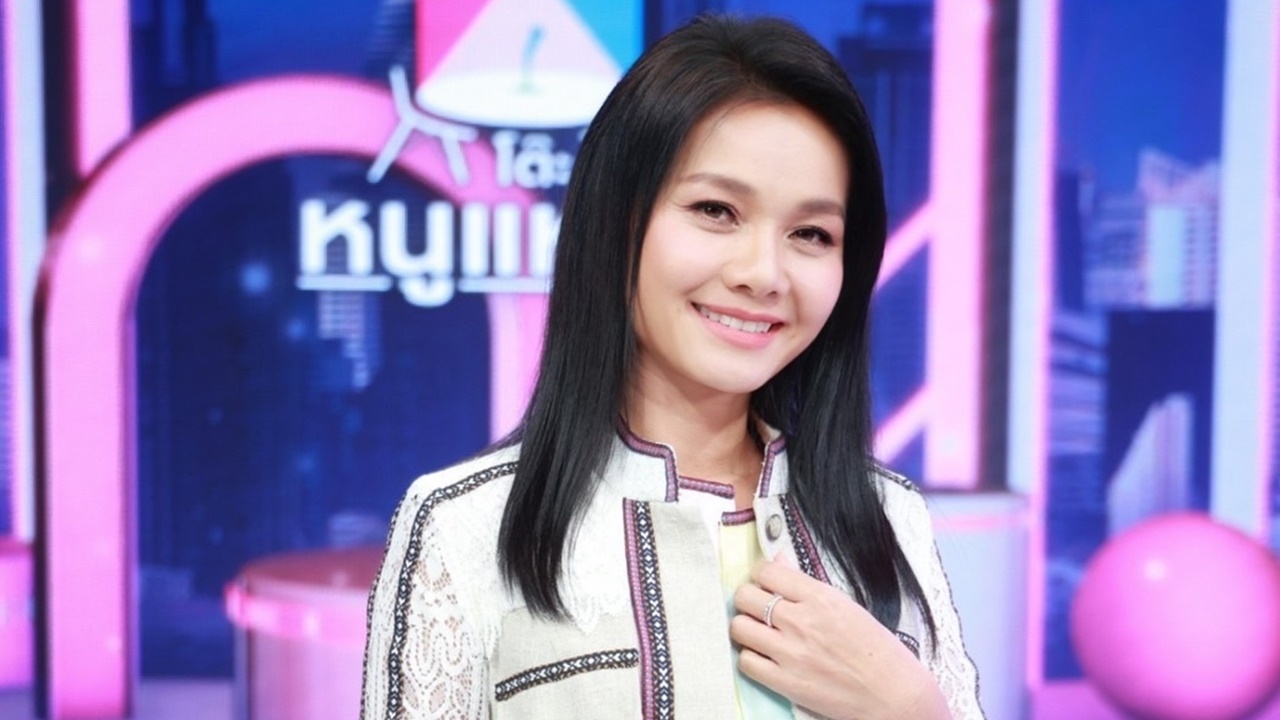 งานโชว์ตัวหายรายได้หด ต่าย อรทัย ผันตัวเป็นแม่ค้าทำธุรกิจสู้พิษโควิด