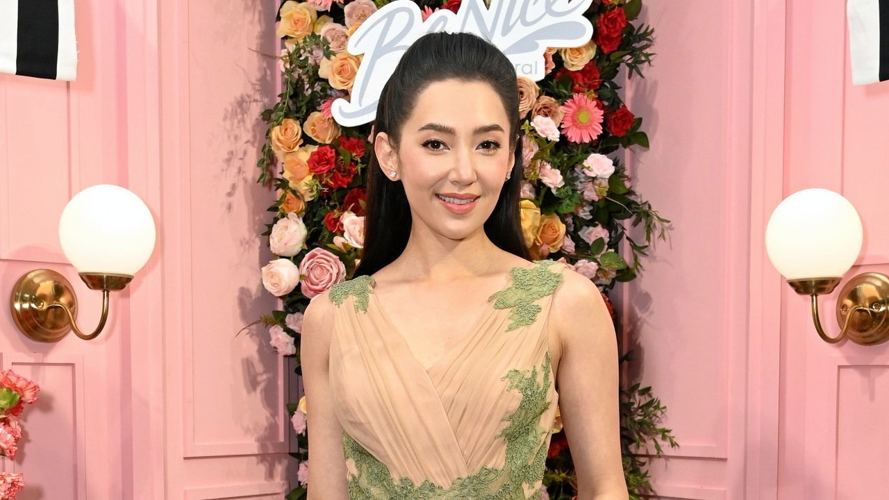 “เบลล่า” ปัดควงพระเอกไปอยุธยา เผยสถานะ “พีค-โป๊ป” ยังไม่มีอะไรให้ลุ้น แฮปปี้ความโสด